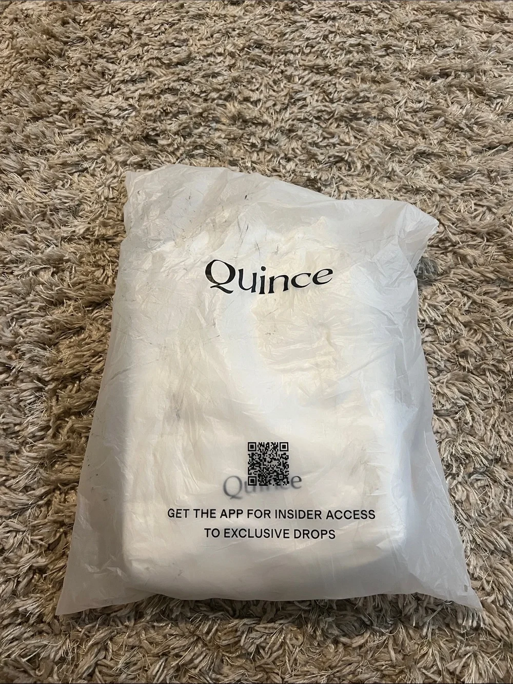 Quince Signature Giza Cotton Sateen
Embroidered Duvet Cover Set - Picture 5 of 6